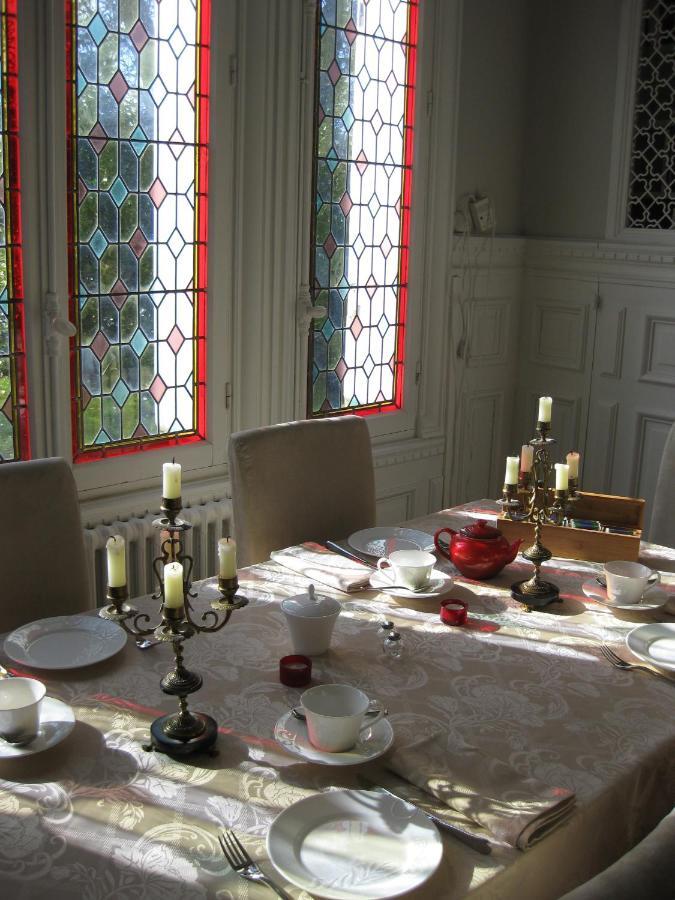 Chateau De Launay Méry-Corbon Eksteriør billede
