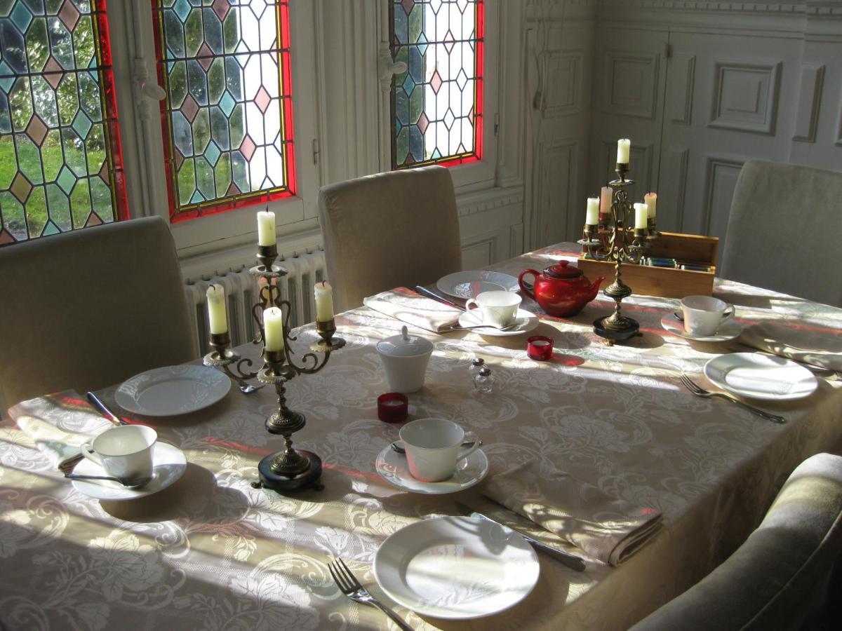 Chateau De Launay Méry-Corbon Eksteriør billede